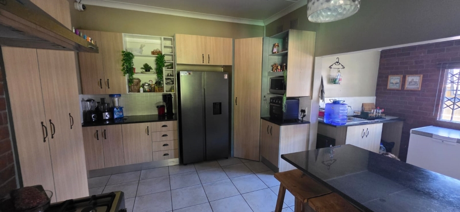 5 Bedroom Property for Sale in Gonubie Eastern Cape